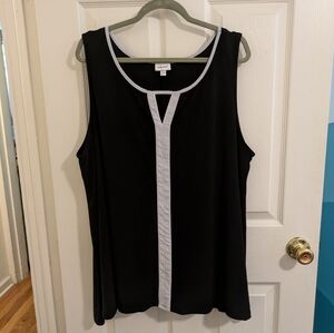 Avenue black, sleeveless top with white accents, size 26/28